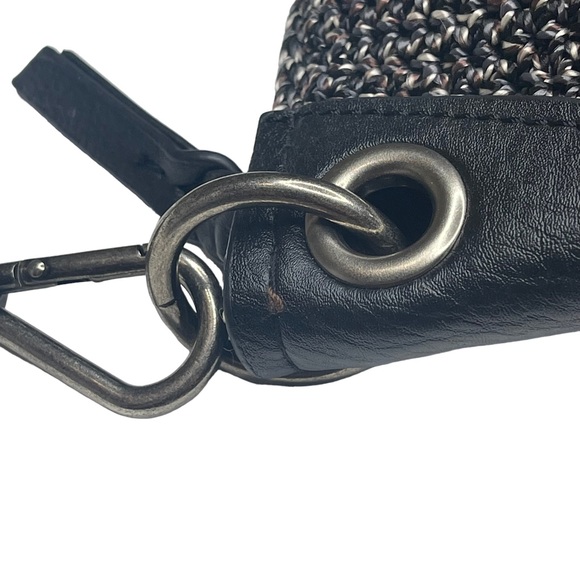 new The Sak ᯾ Indio Small Crochet Tote Handbag Bag ᯾ Urban Static Charcoal Knit - Picture 13 of 16